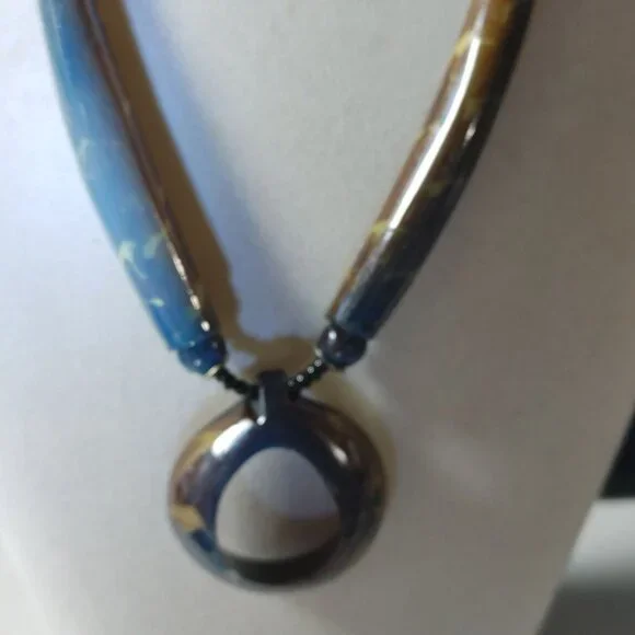 Brown Tan Horn Pendant Necklace Vintage Seed Beaded Strand Barrel Clasp Resin - Picture 14 of 16